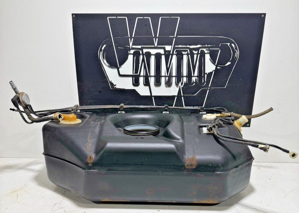 03-04 Jeep TJ Wrangler Rear Gas Fuel Tank Plastic 19 Gallon + LINES 52100484AD
