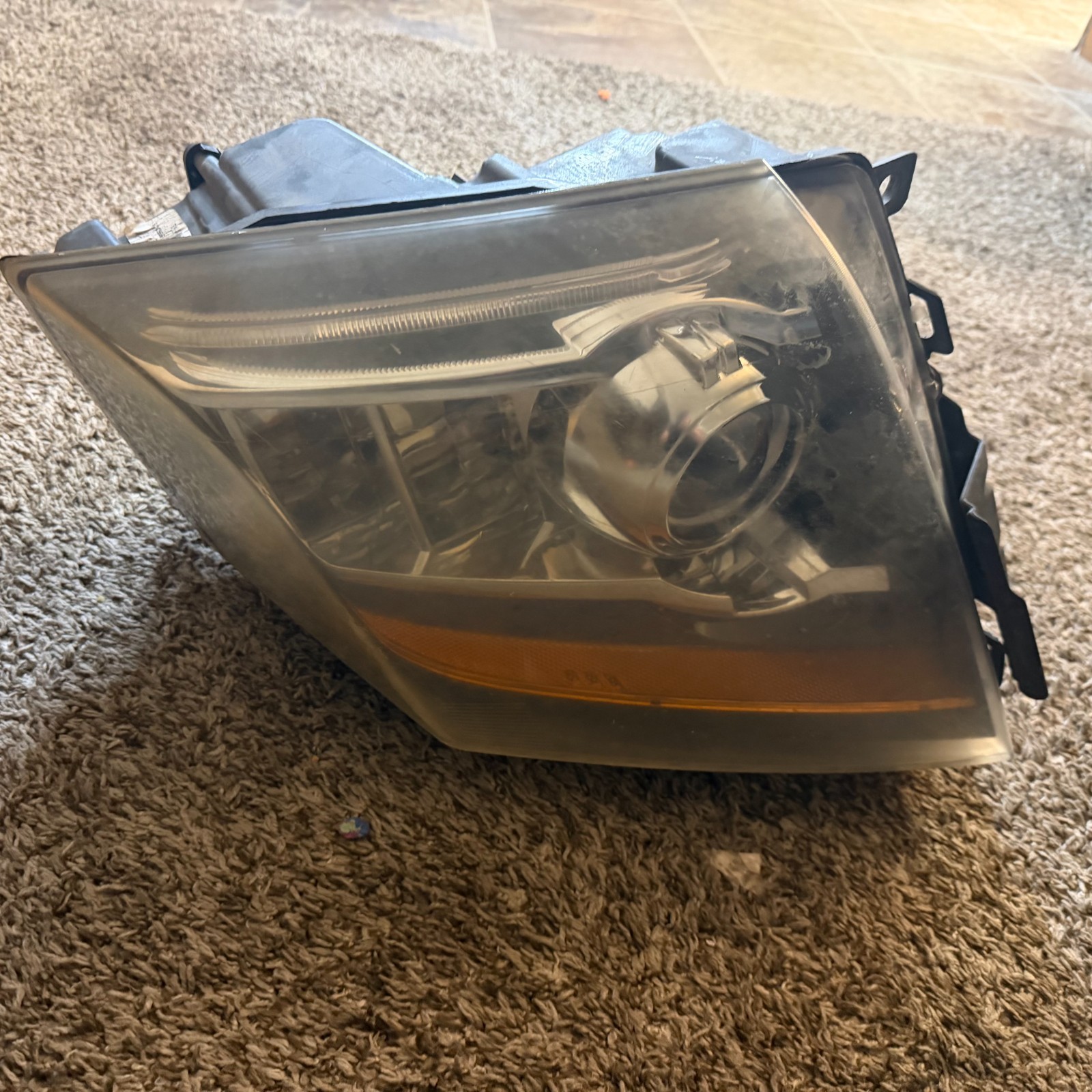 2011-2015 CADILLAC CTS-V WAGON LH DRIVER SIDE HID HEADLIGHT OEM 19433123