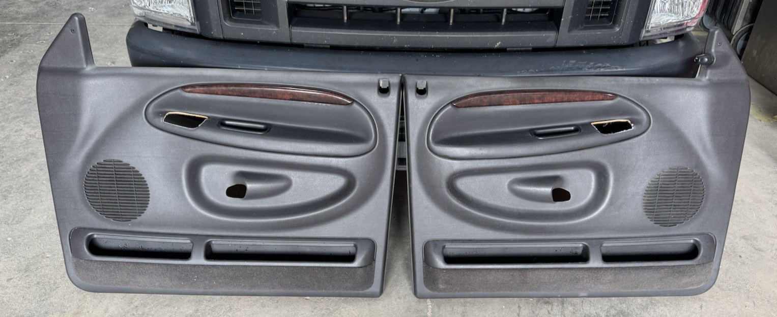 OEM 1998-2001 Dodge Ram 1500 Front Door Trim Panel Set Agate Woodgrain Leather