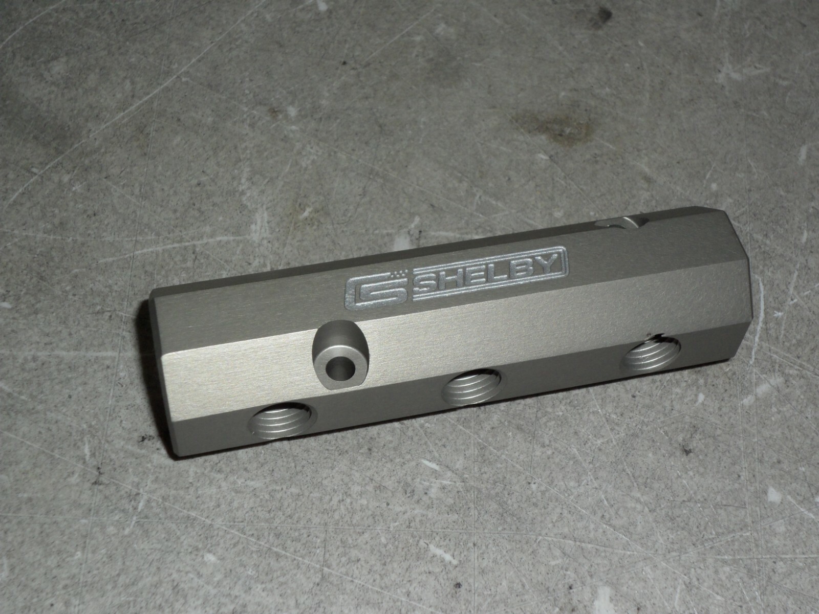 Aluminum Carroll Shelby Cobra Ford Mustang Carburetor 3 Port Fuel Log 
