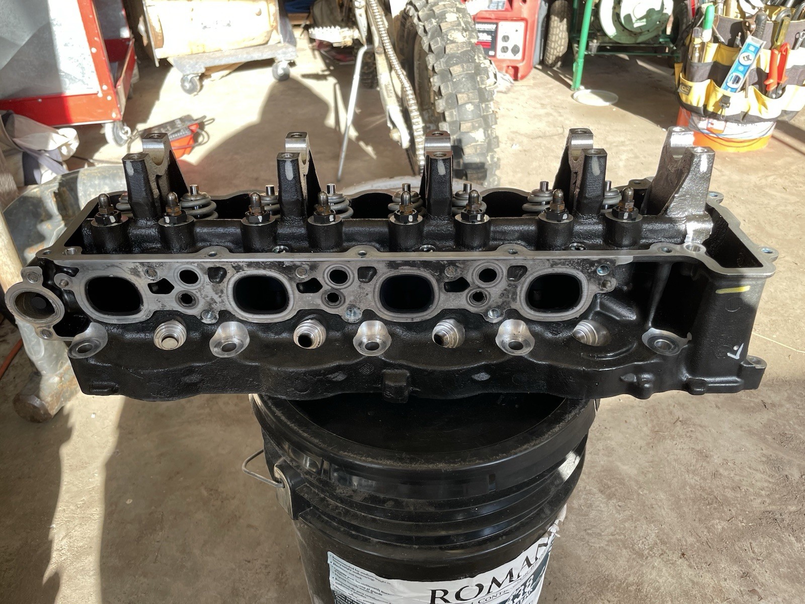 Mercury Outboard 2019 150hp 4 stroke Cylinder Head 8M0061026 (2586) low hours Mercury Outboard 2019 150hp 4 stroke Cylinder Head 8M0061026 (2586) low hours