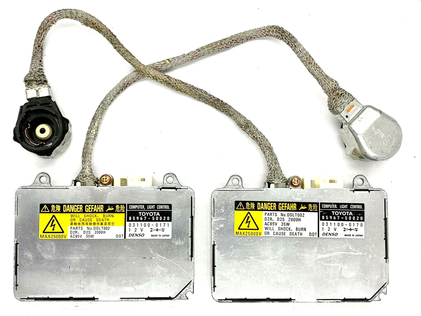 2x Used OEM for 01-05 Lexus IS 300 Xenon HID Headlight KoiTo Ballast 85967-08010