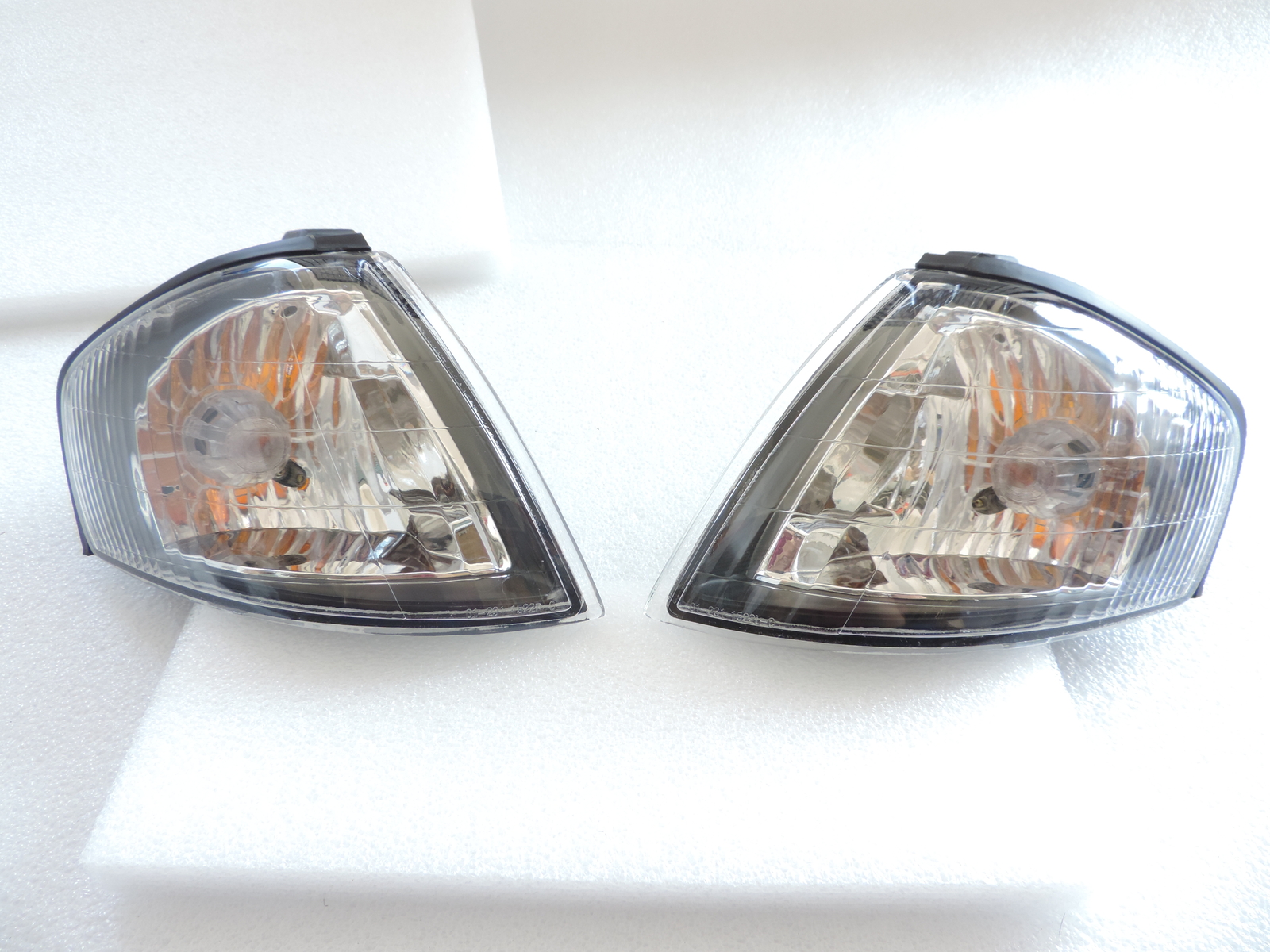 Black Turn Signal Corner Light Lamp Pair For 1999-2000~99~00~Mazda Protege Sedan
