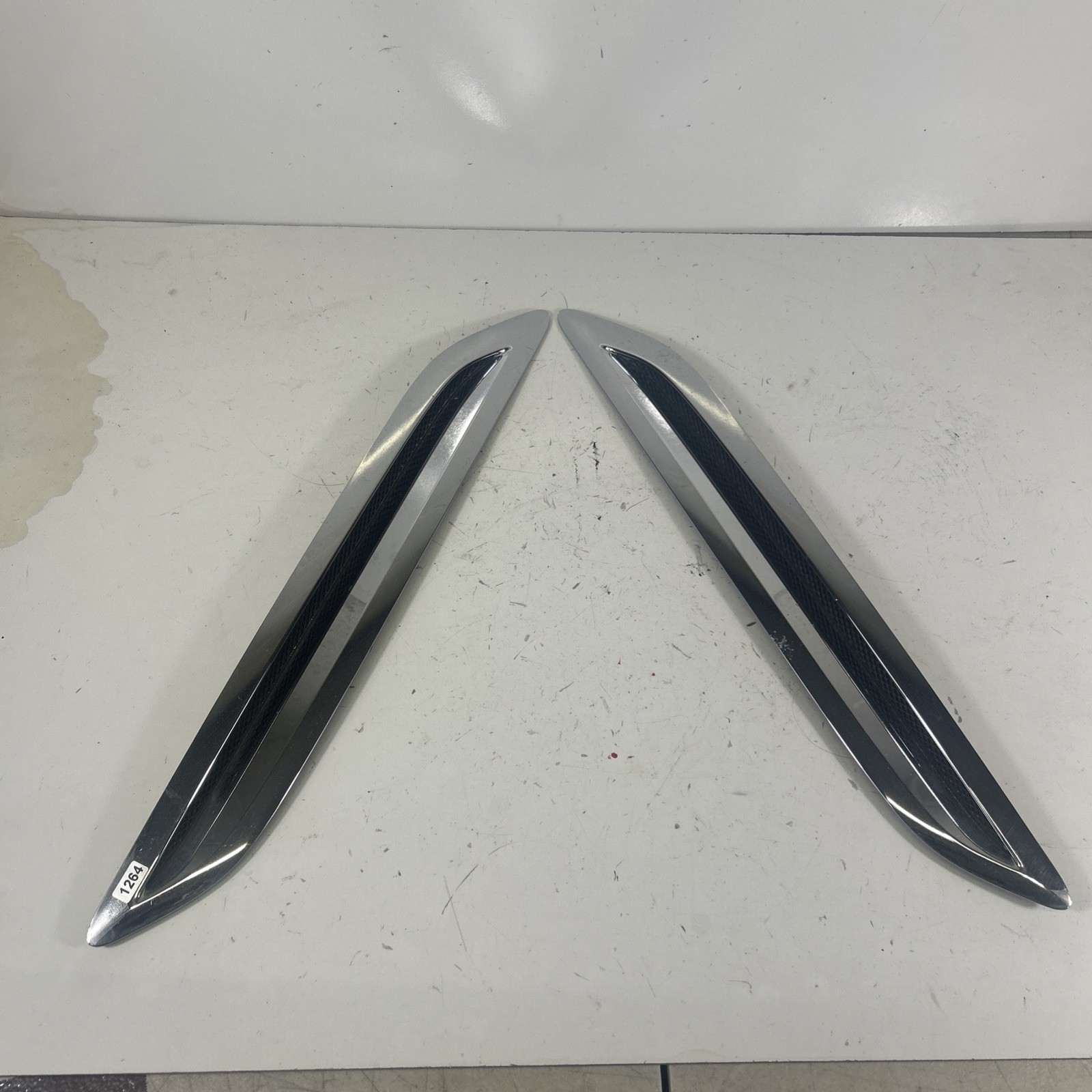 2007-2010 Saturn Sky LH/RH Driver Side Hood Ornament Chrome Trim PAIR 2007-2010 Saturn Sky LH/RH Driver Side Hood Ornament Chrome Trim PAIR