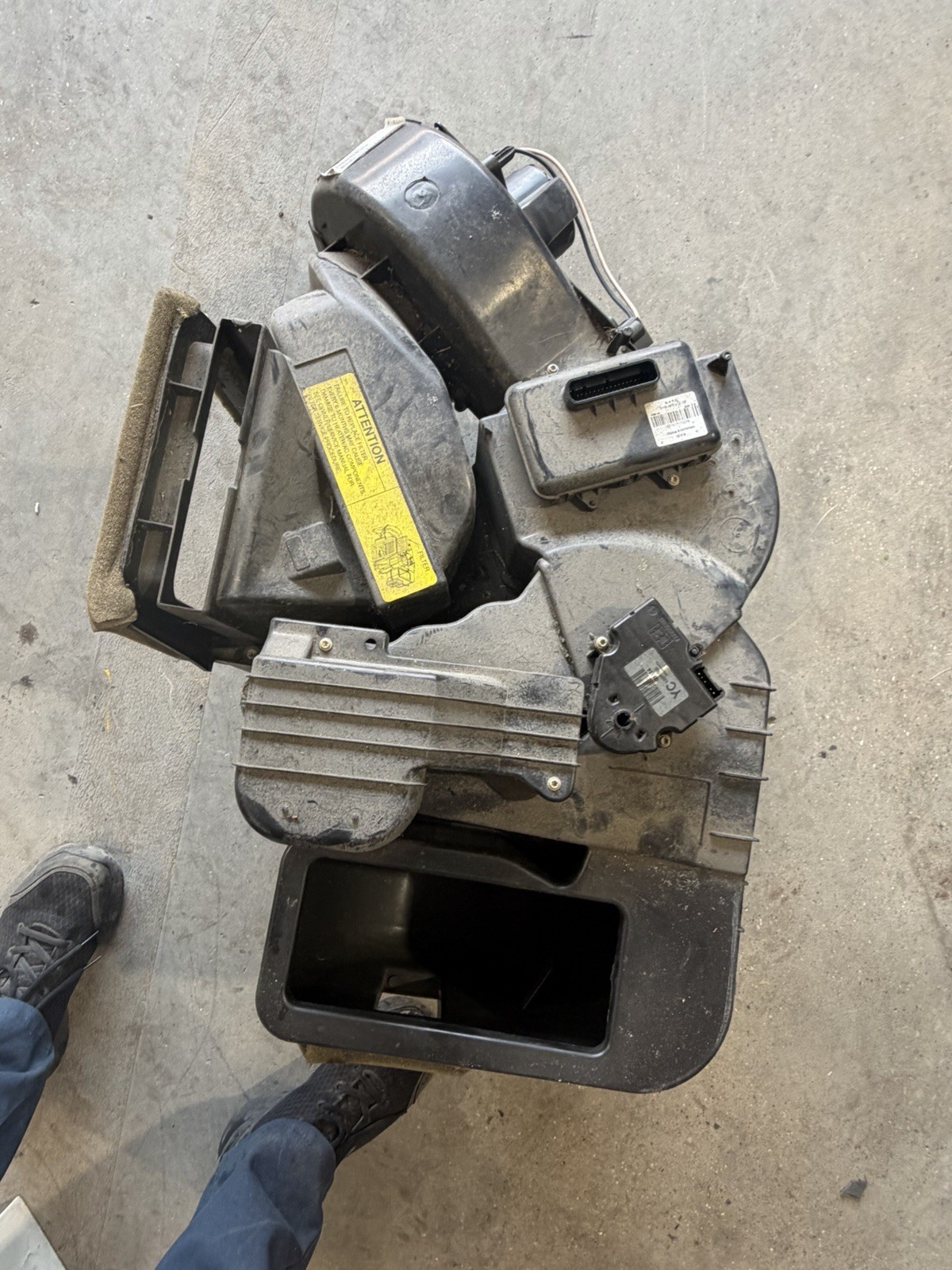 Used OEM sleeper HVAC heater/A/C box assembly removed from a 2017 International