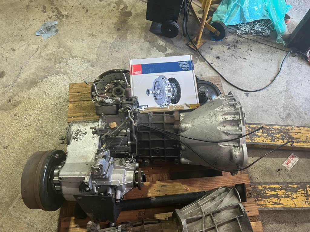 Land Rover Disco/ Range Rover R380 V8 5 speed manual transmission 912.414.8993