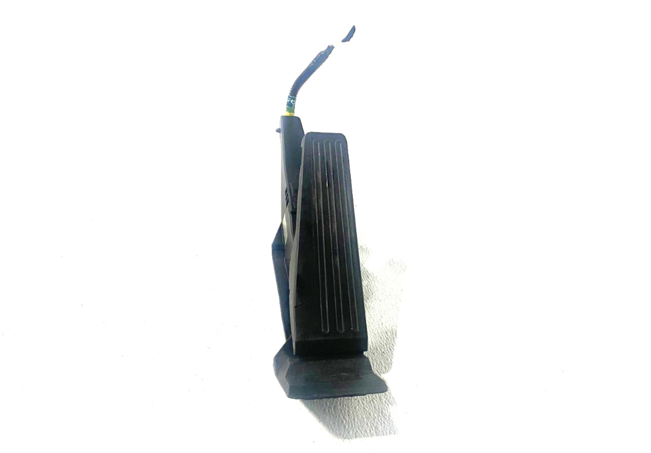 17-22 INFINITI Q60 ACCELERATOR THROTTLE GAS PEDAL SENSOR OEM #A0.34 17-22 INFINITI Q60 ACCELERATOR THROTTLE GAS PEDAL SENSOR OEM #A0.34