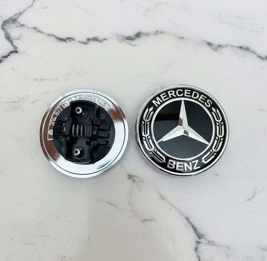 FRONT HOOD MERCEDES BENZ BLACK EMBLEM LAUREL WREATH BADGE 57MM AMG. FRONT HOOD MERCEDES BENZ BLACK EMBLEM LAUREL WREATH BADGE 57MM AMG.