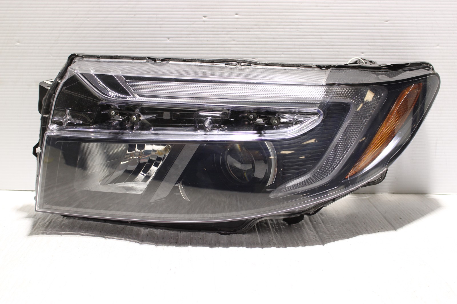 2021-2026 Honda Ridgeline Left Side Halogen Headlight Assembly OEM 33150T6ZA11