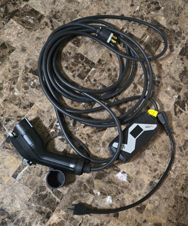 PORTABLE Universal EV Electric Vehicle Quick CHARGER SK EV16 SAE J1772-2010