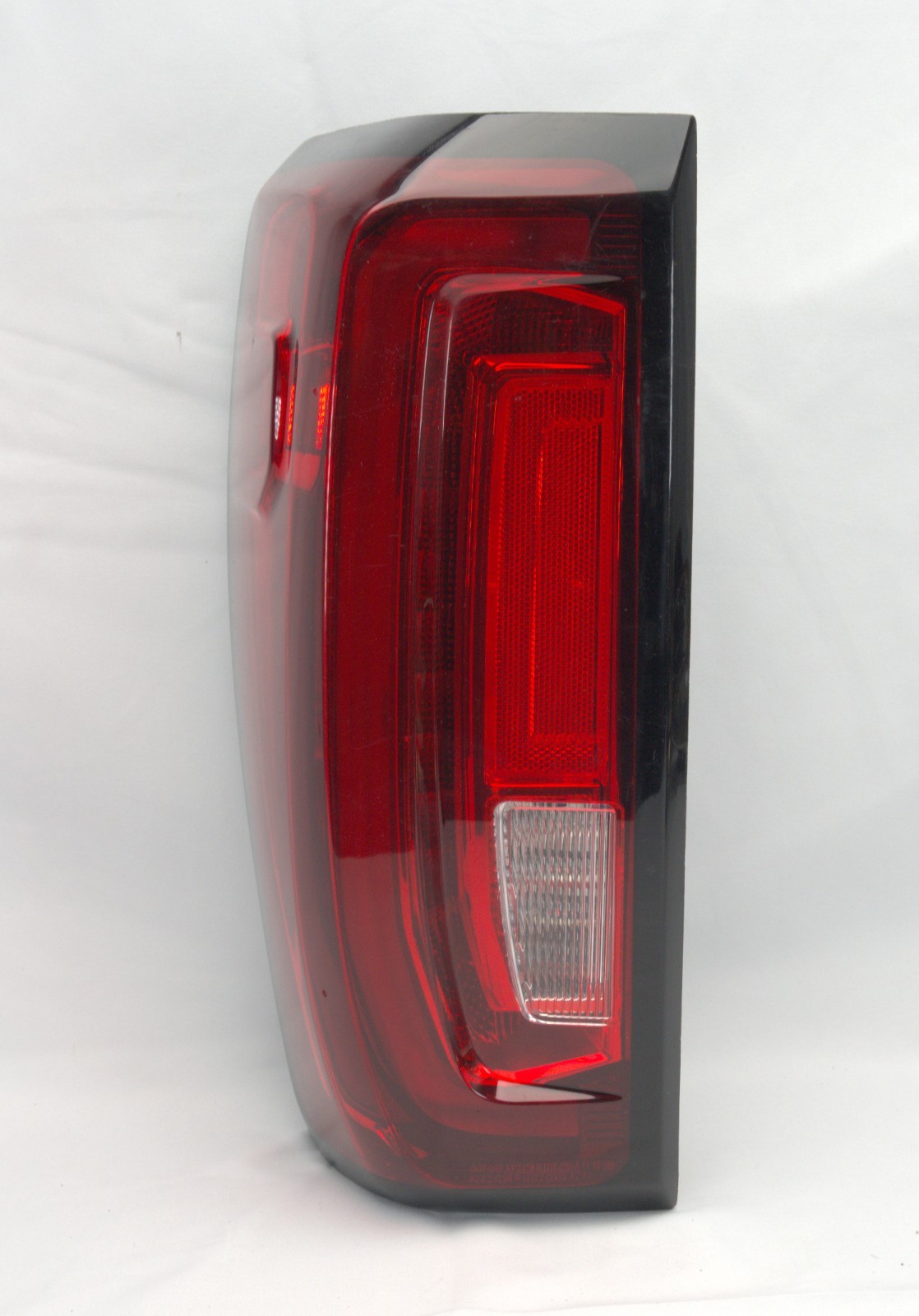 OEM 2019-26 GMC Sierra 1500 Led Tail Light 84831182 Driver Side-Free UPS Ground