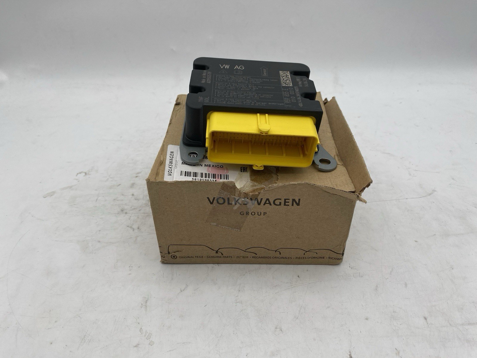 2016-2018 Volkswagen Passat Body Control Module Computer OEM NEW 561959655E