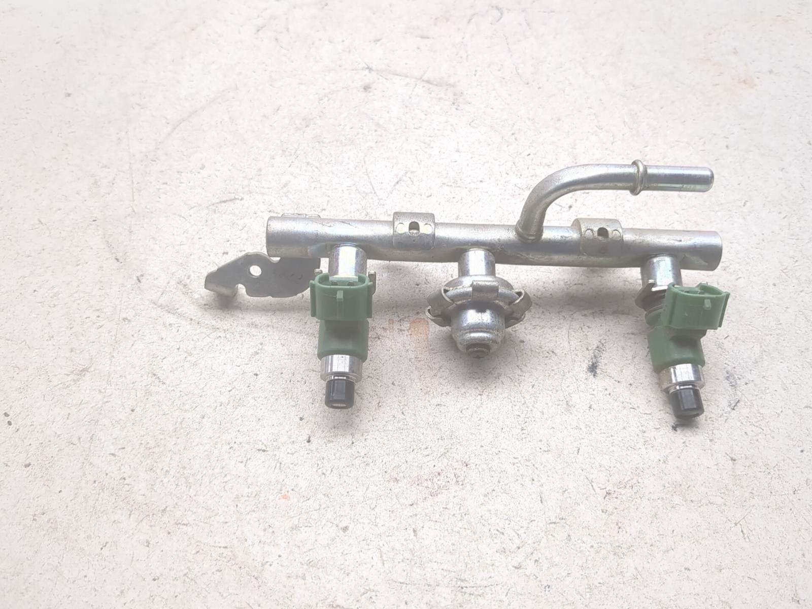 10-13 Yamaha Super Tenere XT1200Z Fuel Rail Injector Assembly