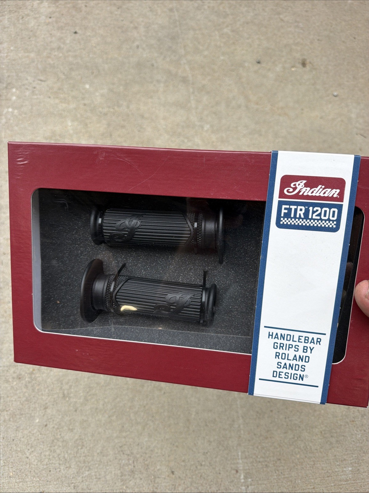INDIAN FTR 1200 COMFORT GRIP GRIPS HANDLEBAR 2884094  S26A5