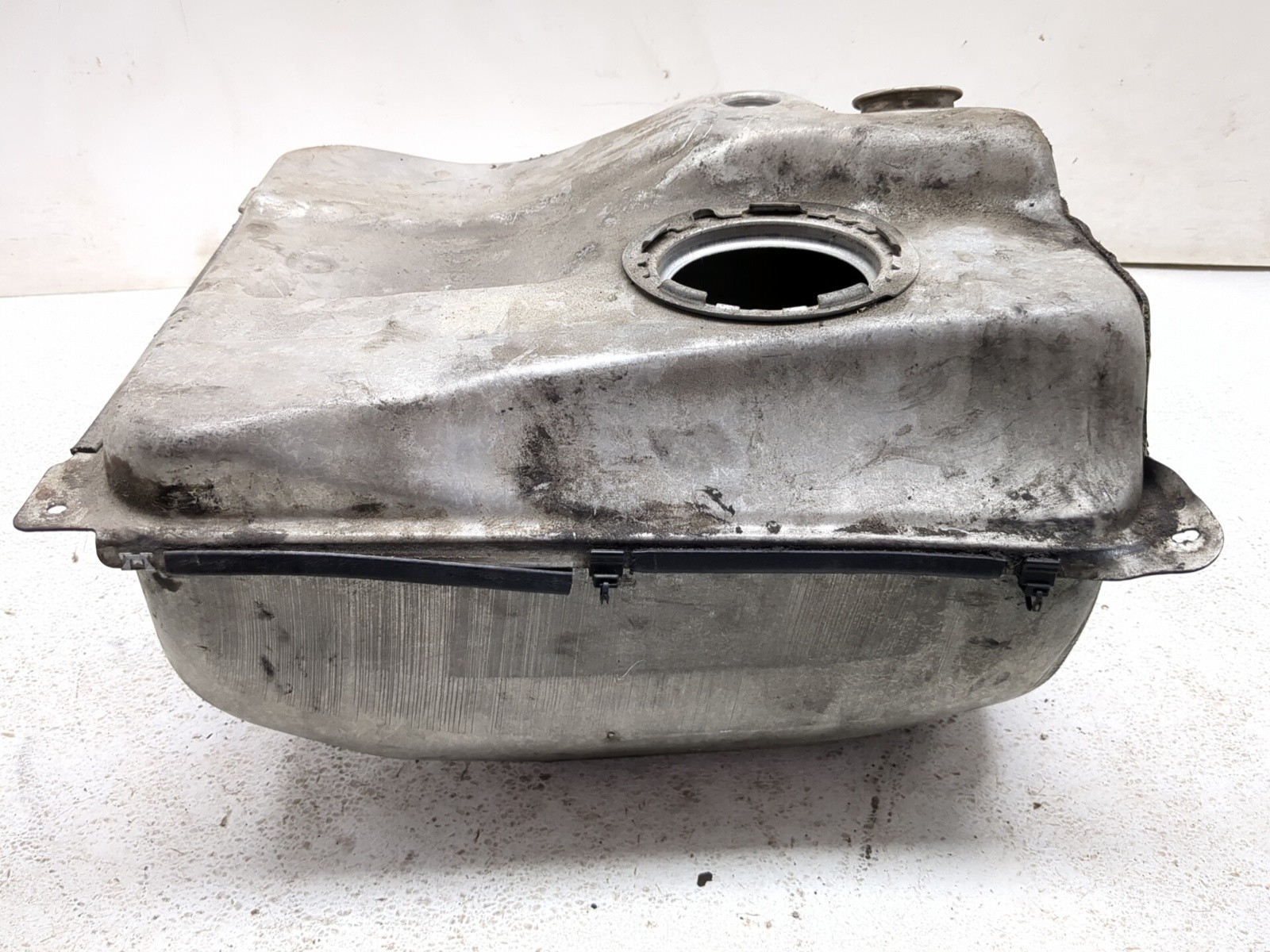 14-19 Can-Am Spyder Roadster RT Fuel Tank Gas Petrol 709000715