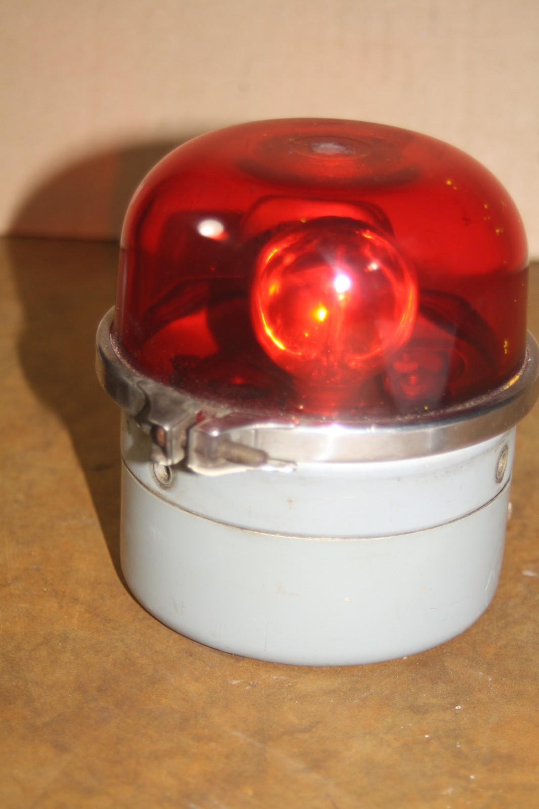 Vintage Grimes Rotating Beacon D-7080-1-12 14V Aircraft Core Parts-Repair Vintage Grimes Rotating Beacon D-7080-1-12 14V Aircraft Core Parts-Repair