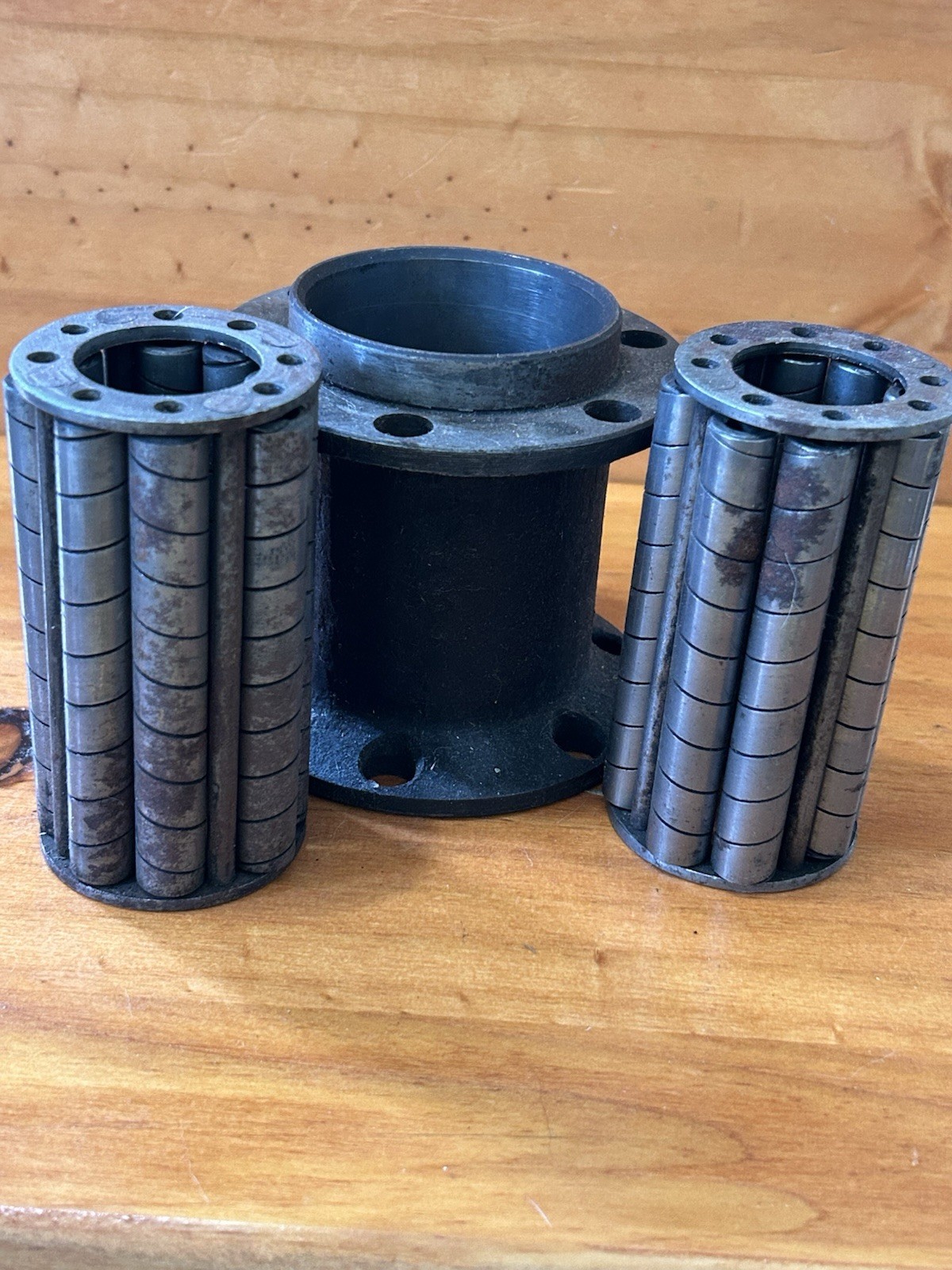 Ford Model T Rear Axle Bearings, Hyatt Bearing, Lot of 2 + 1 Axle Hub Part Ford Model T Rear Axle Bearings, Hyatt Bearing, Lot of 2 + 1 Axle Hub Part