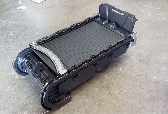 09-15 Honda Pilot Shutter *NH167L* (Graphite Black)
