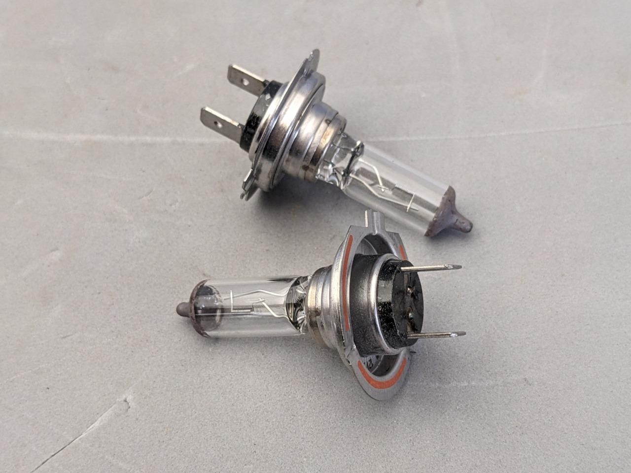 2 Pcs Osram 12V 55W H7 Halogen Headlight Bulbs Lamps 64210 2 Pcs Osram 12V 55W H7 Halogen Headlight Bulbs Lamps 64210