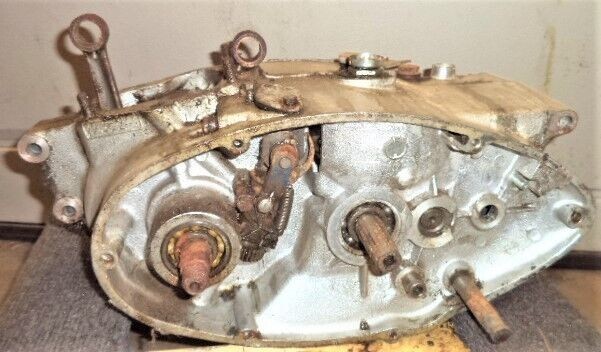 \'67 \'68 69 PUCH 250 SGS TWINGLE ENGINE MOTOR RODS CASE STATOR GEARS BOTTOM SEARS