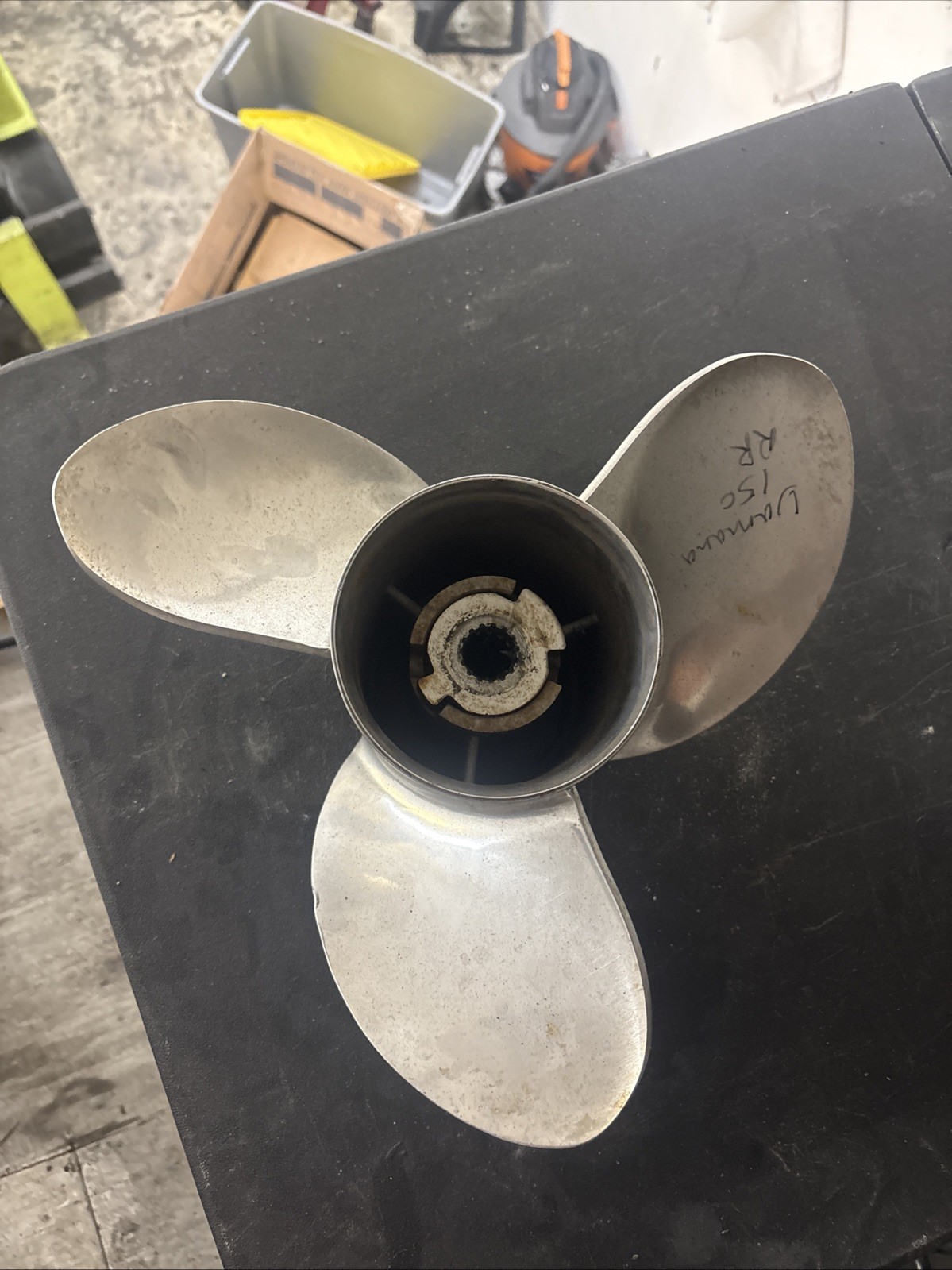 Yamaha 150-200hp Reliance Series Right Hand Propeller Good Working Condition