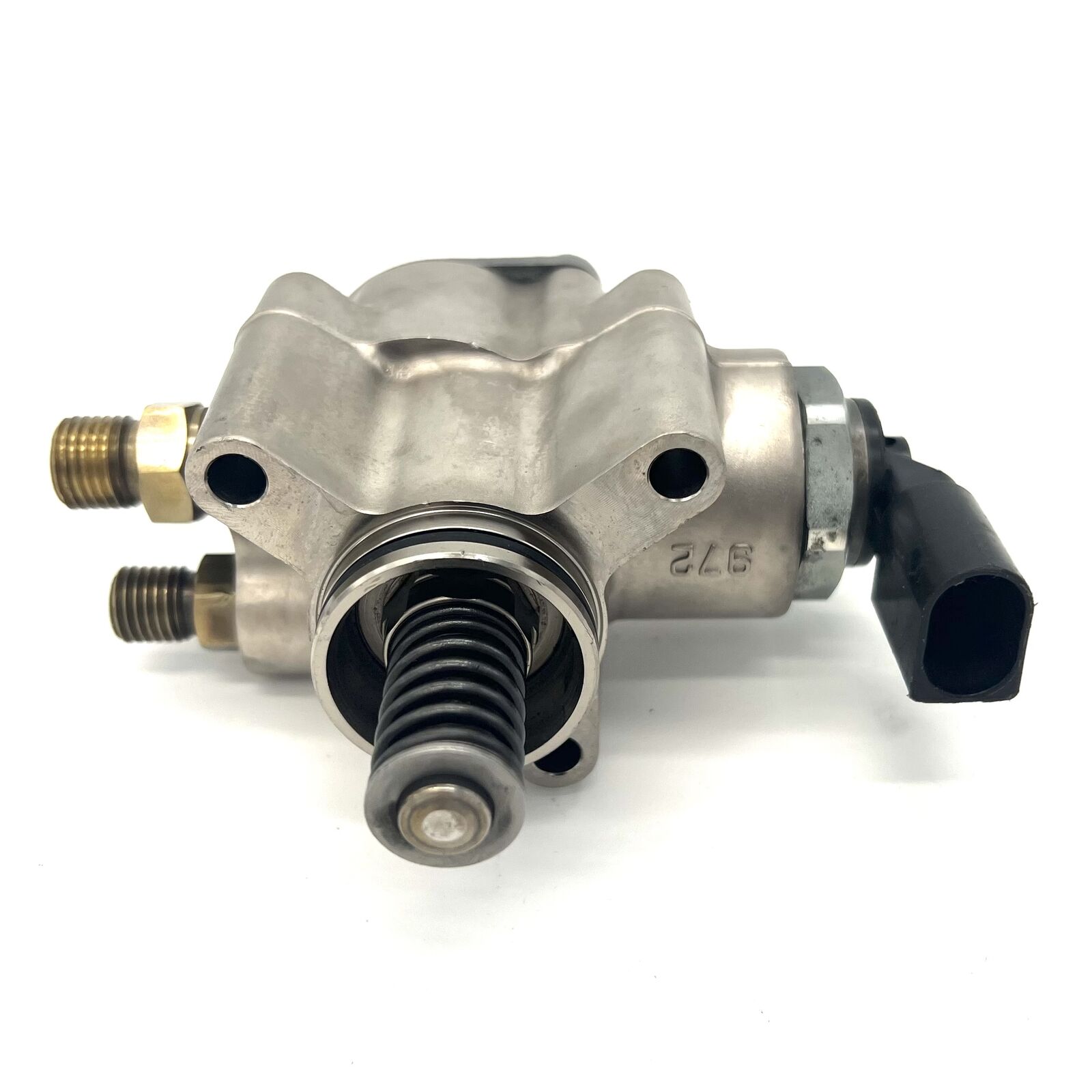 High Pressure Fuel Pump for Audi 06-08 A4 08-09 A5 06-10 A6 Quattro 3.2 FSI V6