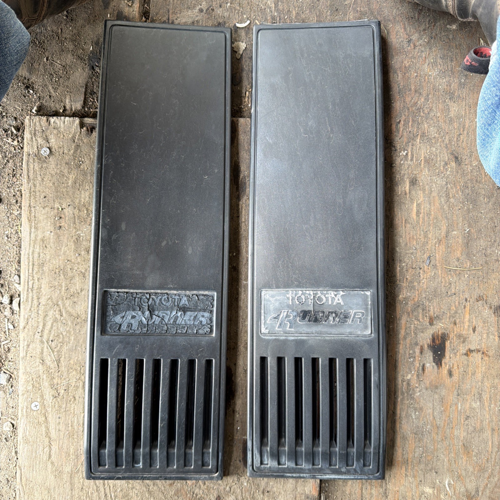 1984-1989 Toyota 4Runner Oem Outer B Pillar Vent Trim Set 1984-1989 Toyota 4Runner Oem Outer B Pillar Vent Trim Set