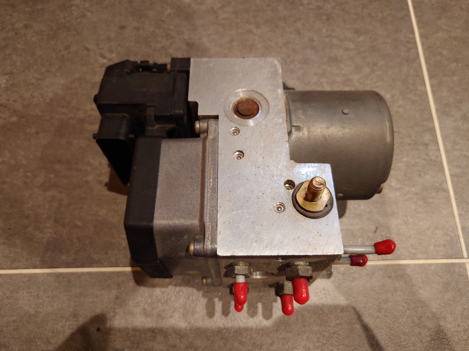 Maserati 3200GT ABS unit assembry Modulator 383800316