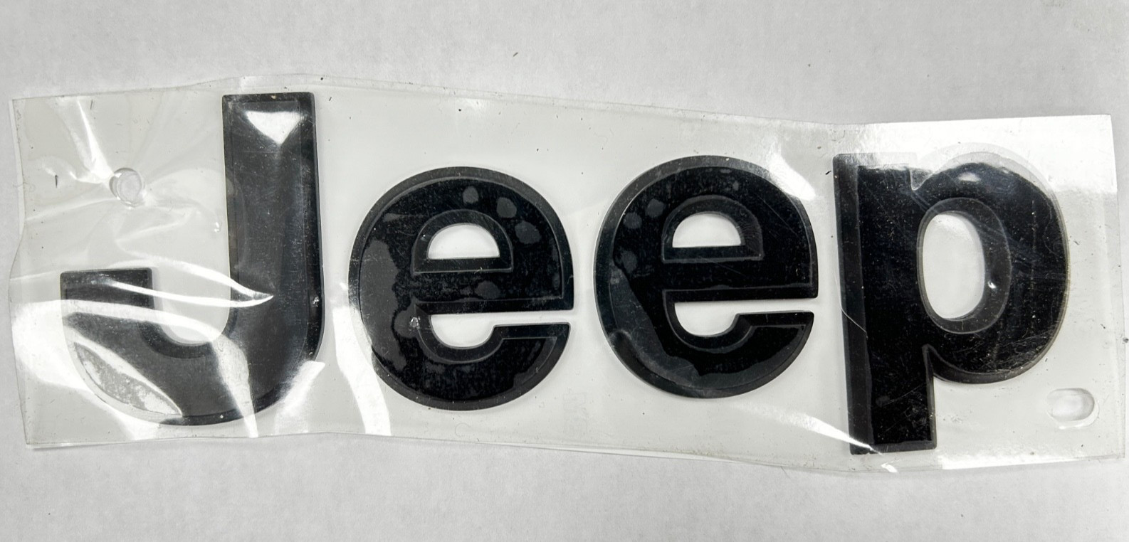 OEM 2019-2025 JEEP WRANGLER JL GLADIATOR FENDER EMBLEM NAMEPLATE 68422350AA OEM 2019-2025 JEEP WRANGLER JL GLADIATOR FENDER EMBLEM NAMEPLATE 68422350AA