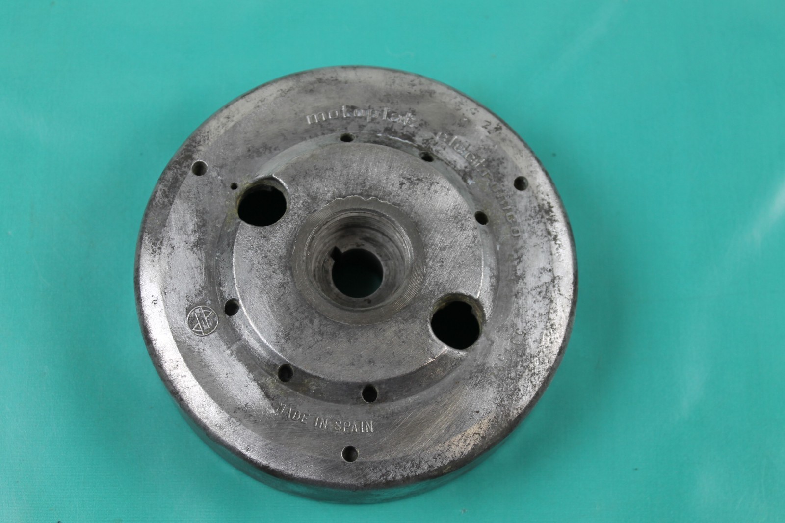 Genuine 1973 Husqvarna CR250 Motoplat Magneto Flywheel 1614716-01