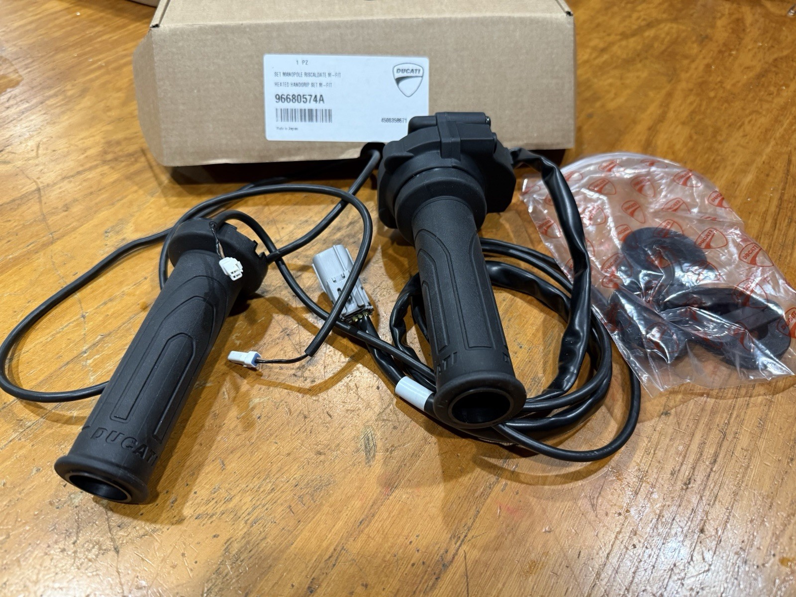 Ducati Heated Grips Kit Monster/Multistrada/Diavel/Scrambler OEM 96680574A