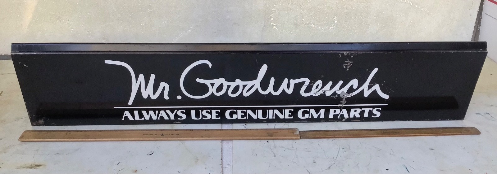 vintage MR. GOODWRENCH Buick Cadillac Chevy Olds Pontiac PARTS BOOK sign HOLDER