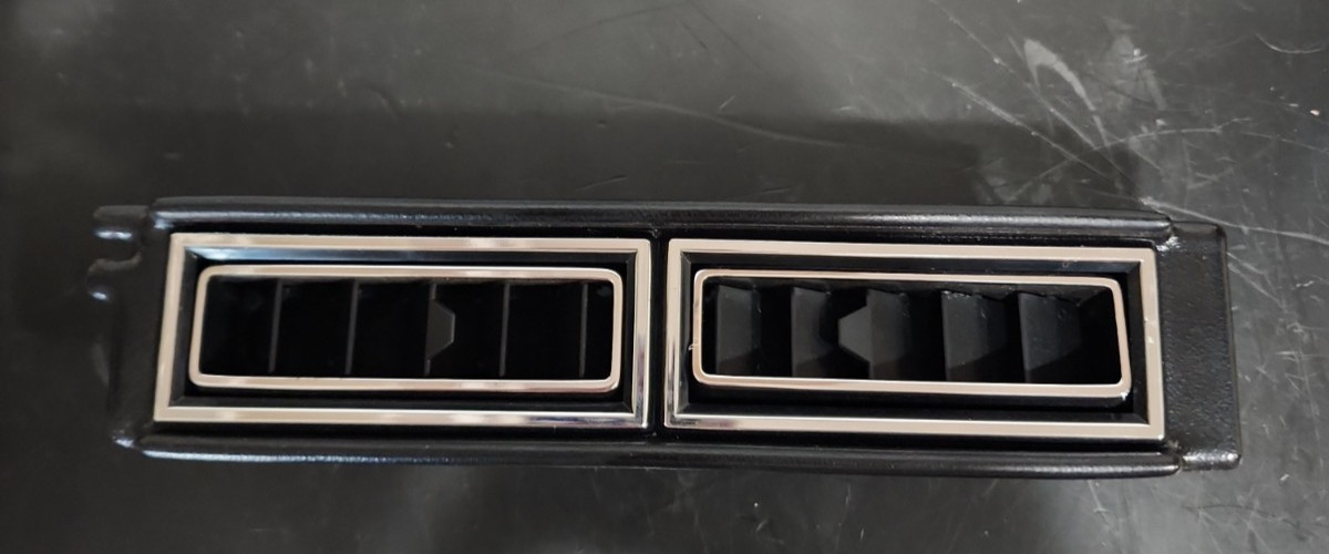 Indash A C dual vent center vent A C Vent