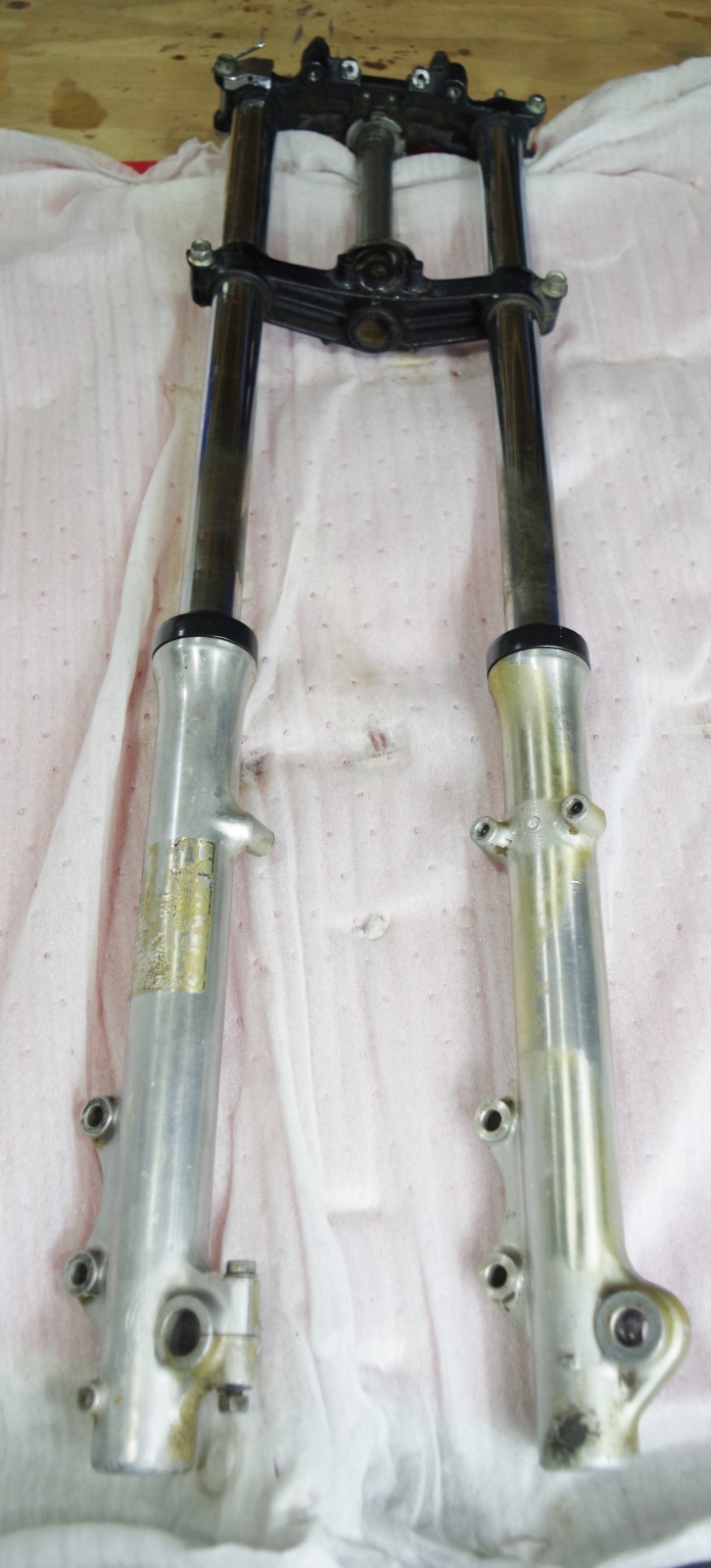 1981-1983 Kawasaki KZ 750 Front Forks Steering Suspension Stem Triple Trees