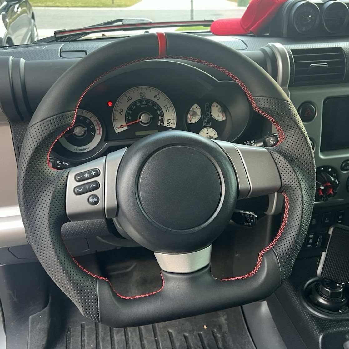 Full Leather Sport Steering Wheel for Toyota FJ Cruiser 2007-2020 Red Ring Full Leather Sport Steering Wheel for Toyota FJ Cruiser 2007-2020 Red Ring