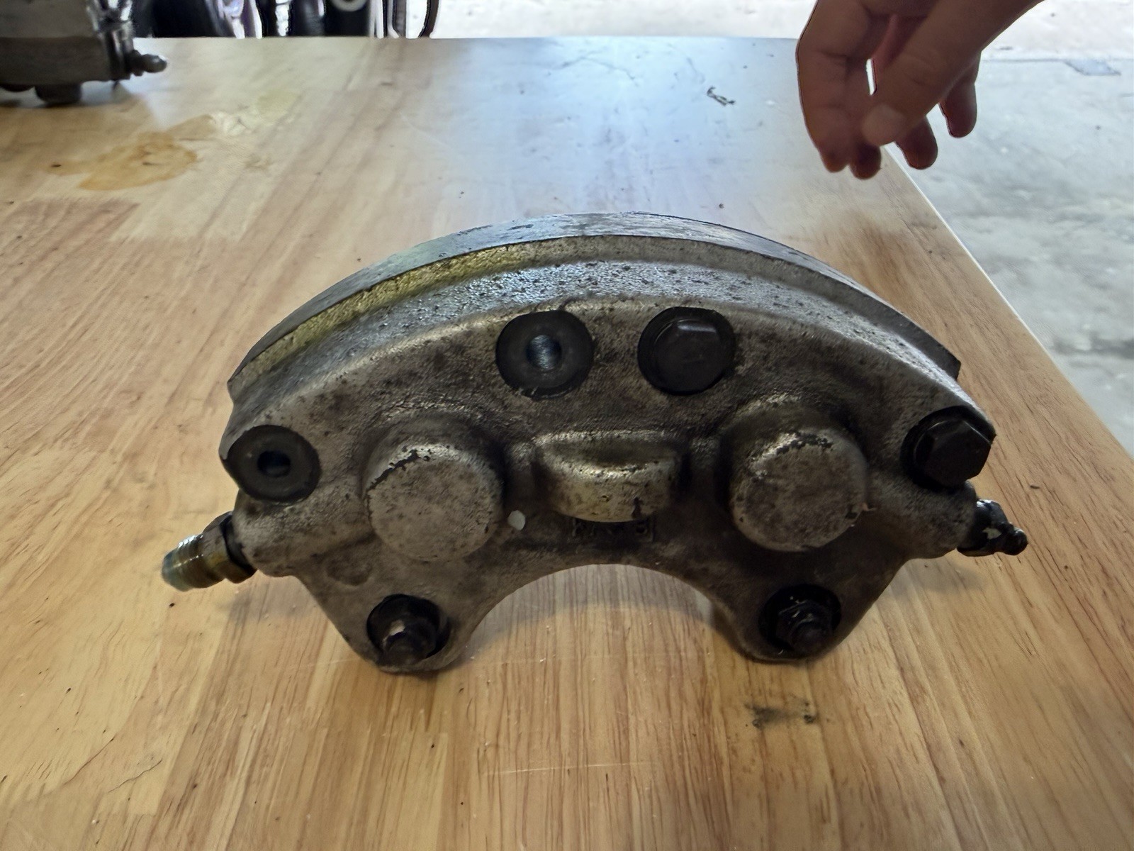 Cleveland Wheel & Brake brake caliper assembly 30-65 Piper Seneca PA32 PA34