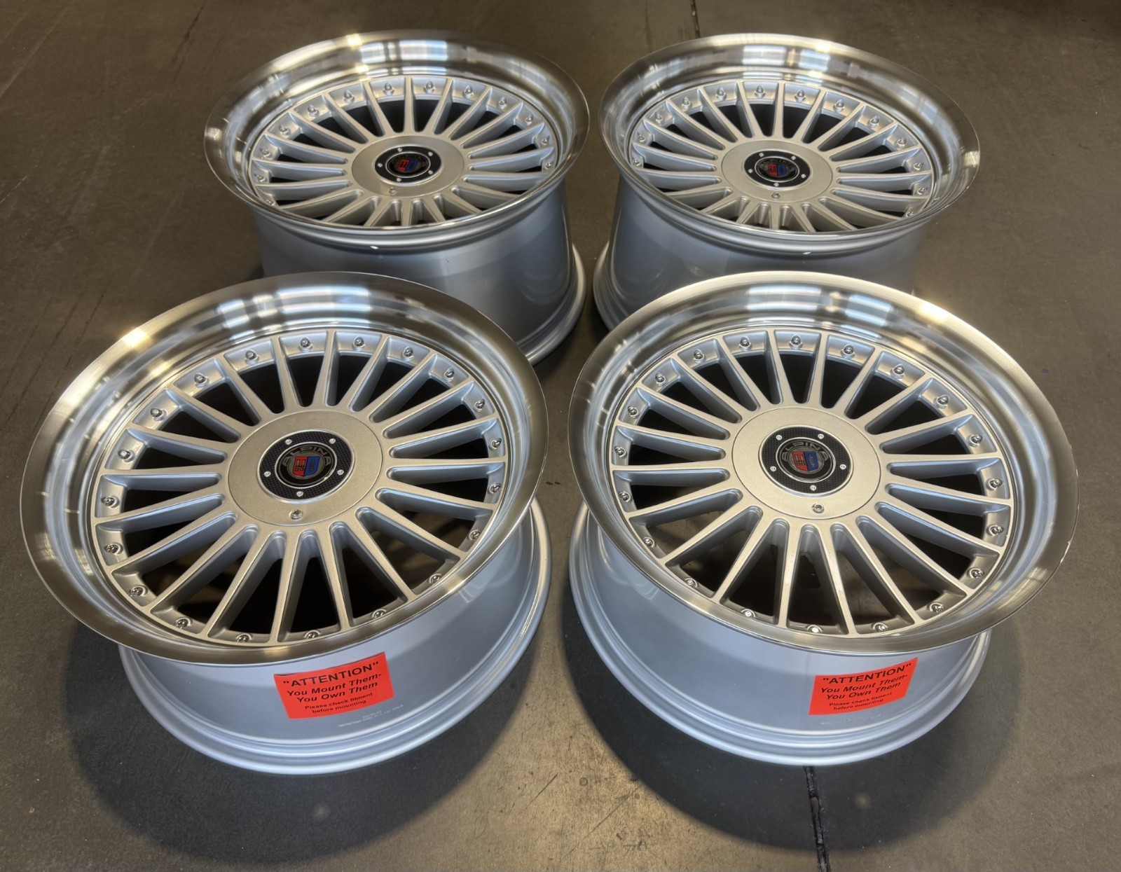 19x8.5/19x10 +20 5x120 CB 74.1 Staggered 19\