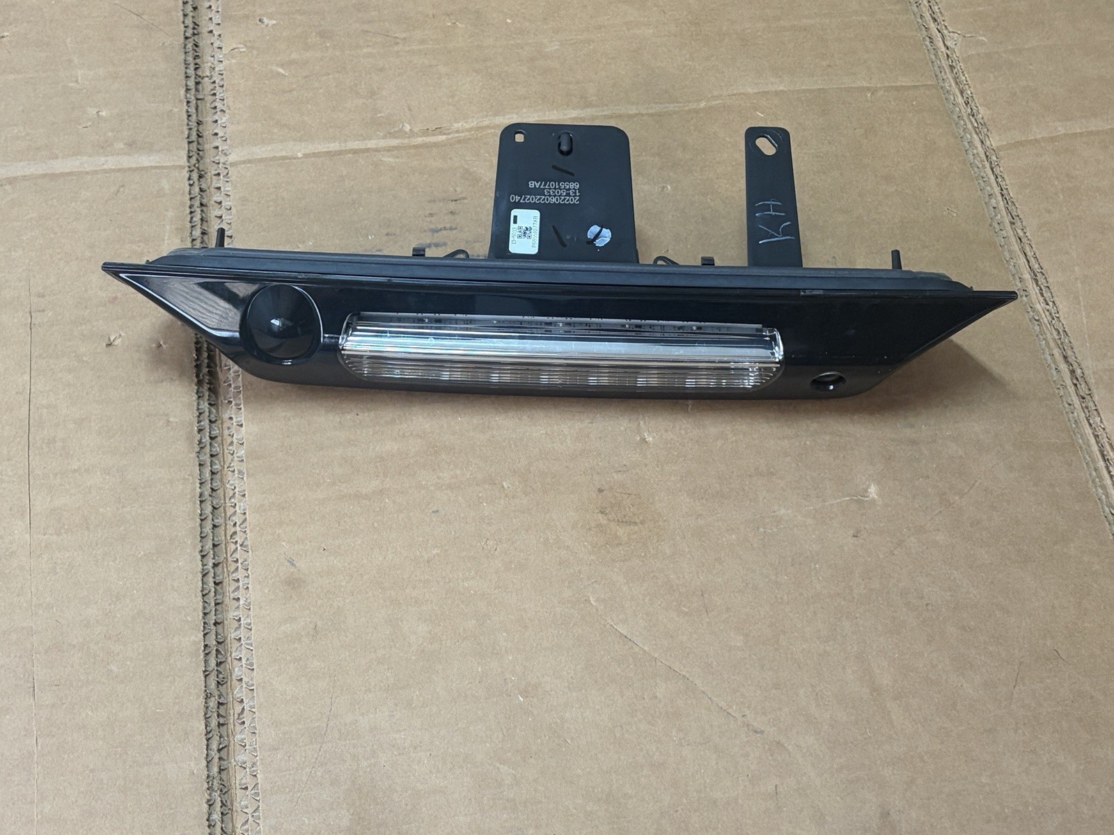 OEM 2021-2026 RAM 1500 LED 3rd Brake Light Center High Mount Stop Lamp w/ Camera
