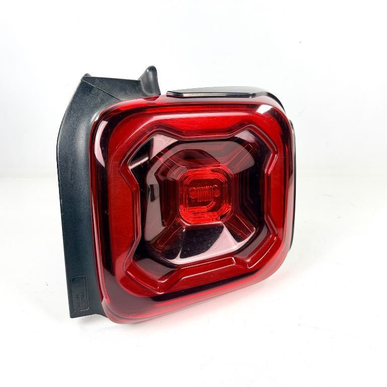 2018-2024 Jeep Renegade Passenger Side LED Taillight 52087956 OEM