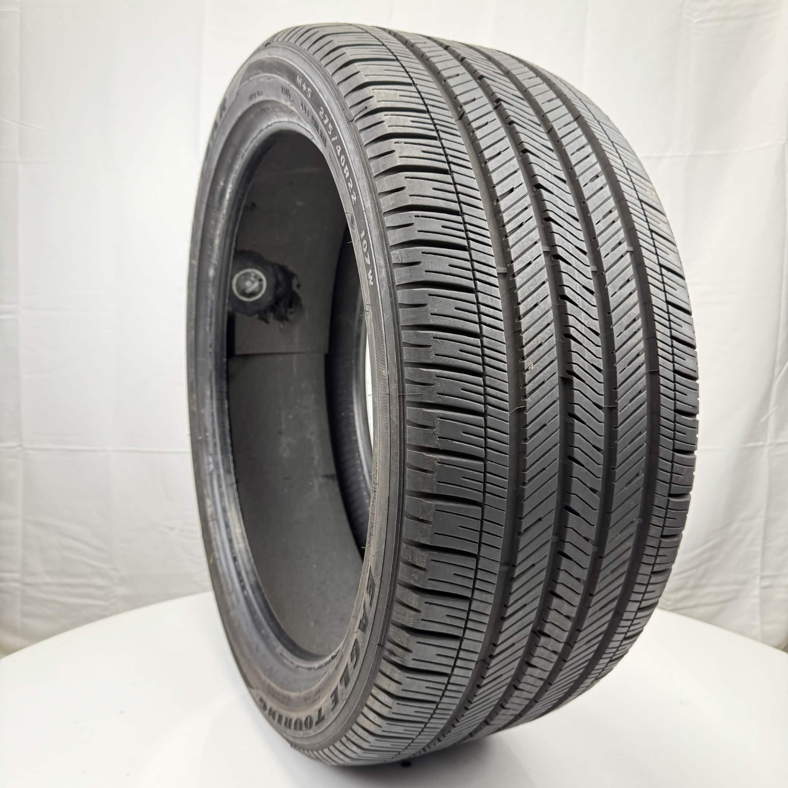 Used 275/40R22 Goodyear Eagle Touring 107W 9.5/32 (DOT 24)