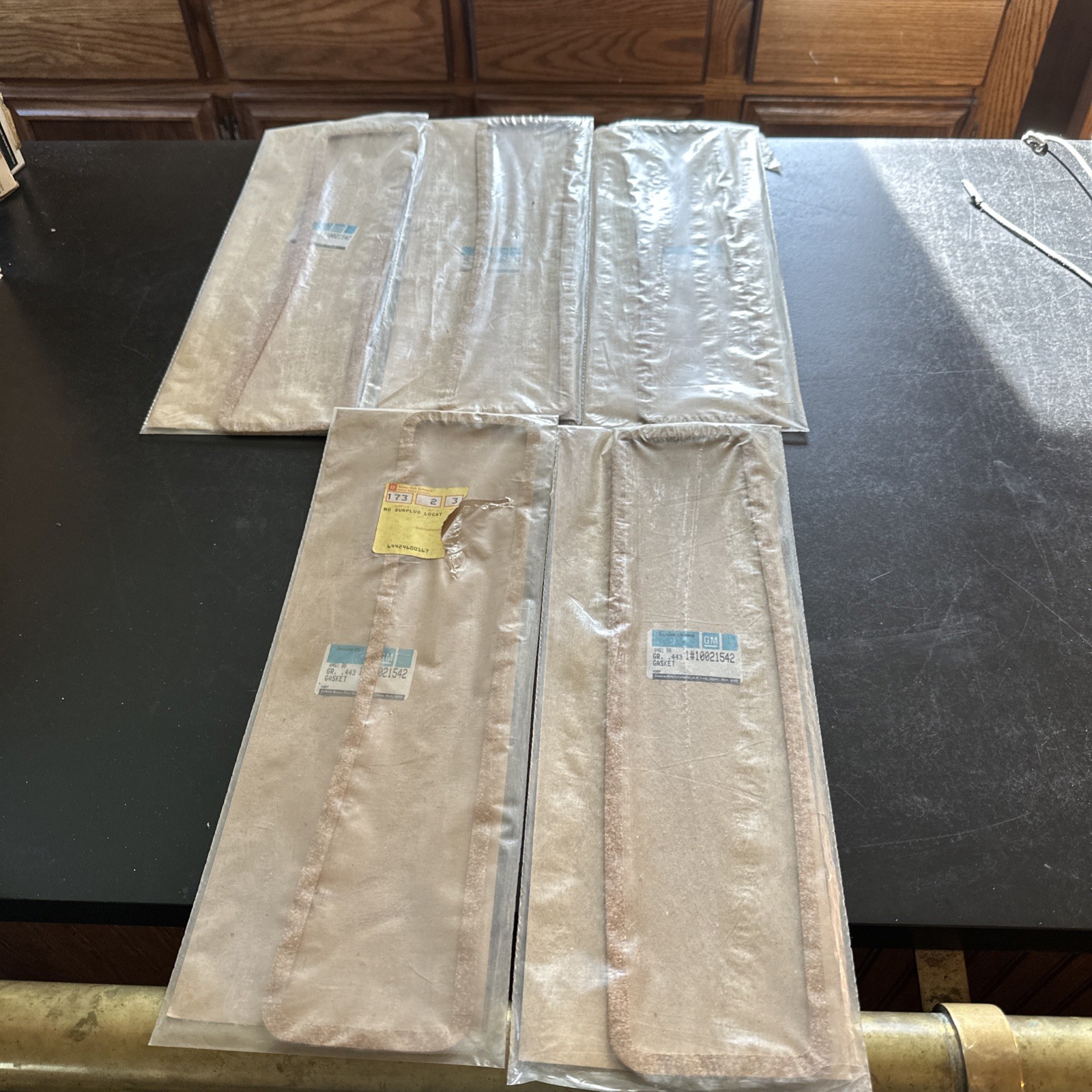 Lot Of 5 New GM 10021542 Valve PUSH ROD COVER Gaskets For 1979-86 151 Engines Lot Of 5 New GM 10021542 Valve PUSH ROD COVER Gaskets For 1979-86 151 Engines