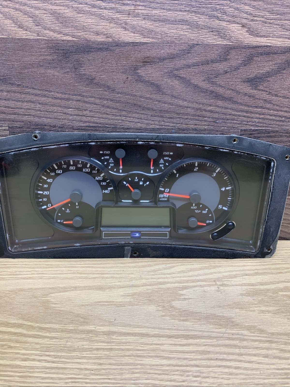 BLUE BIRD BB Vision CONVENTIONAL 2011: Instrument Cluster 112188-c