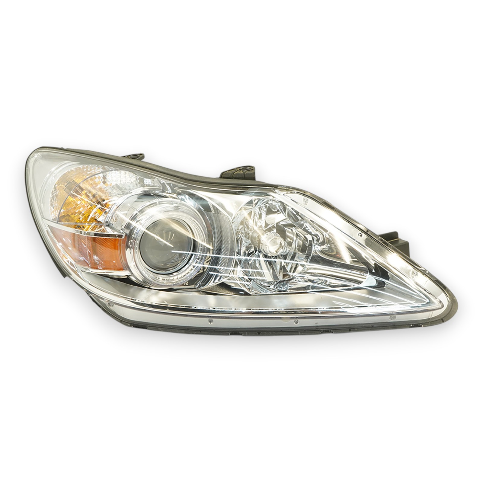 09-11 Hyundai Genesis Sedan Passenger RH Headlight Halogen Lamp 921023MXXX OEM