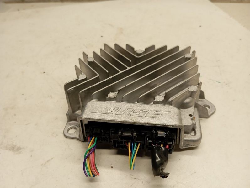 2018 2024 Nissan Kicks FWD Radio amplifier (SR) 280615RL2A SUV OEM 