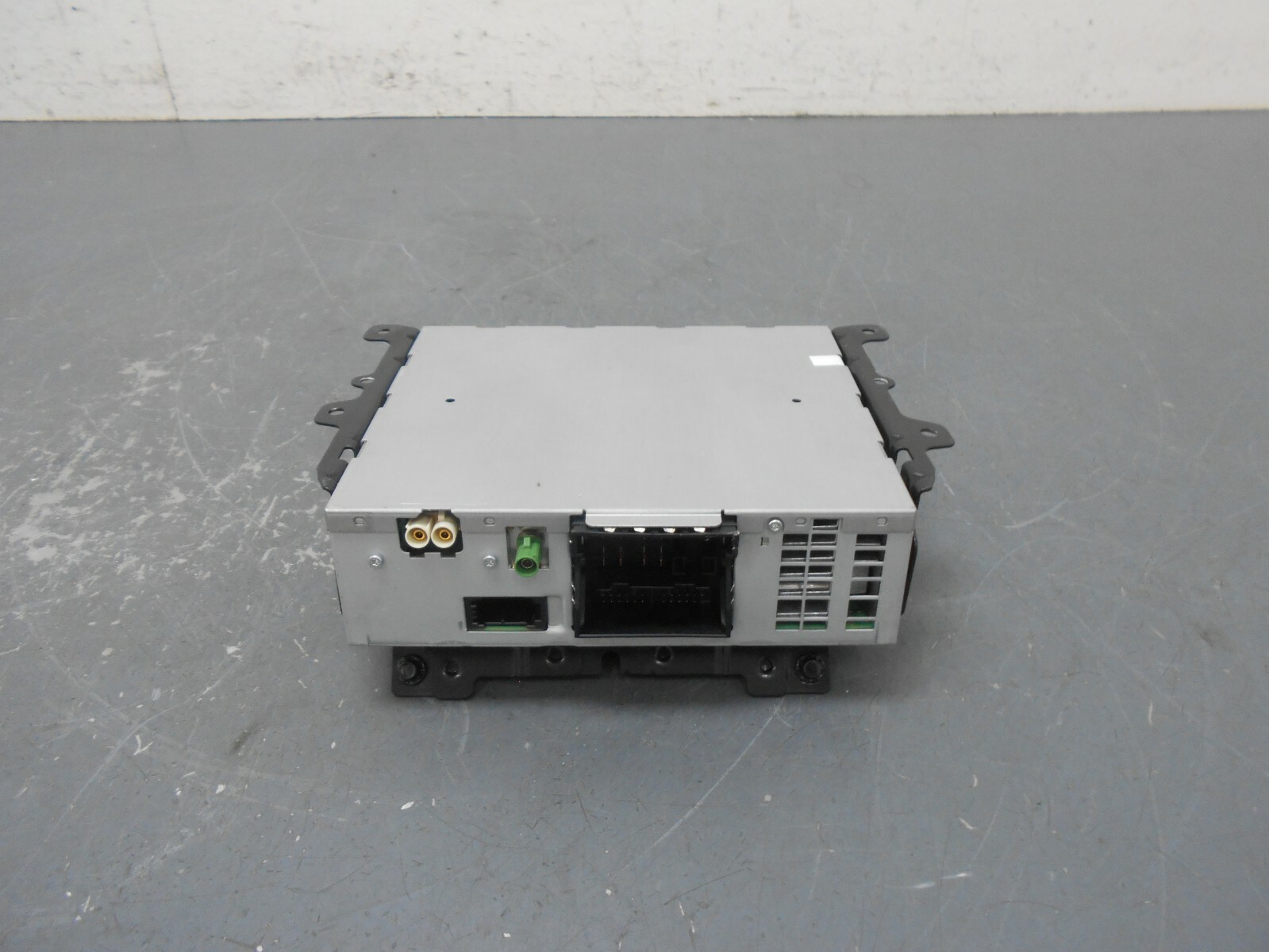 2018 18  Lamborghini Huracan Performante Radio Unit Amplifier #0666 M6