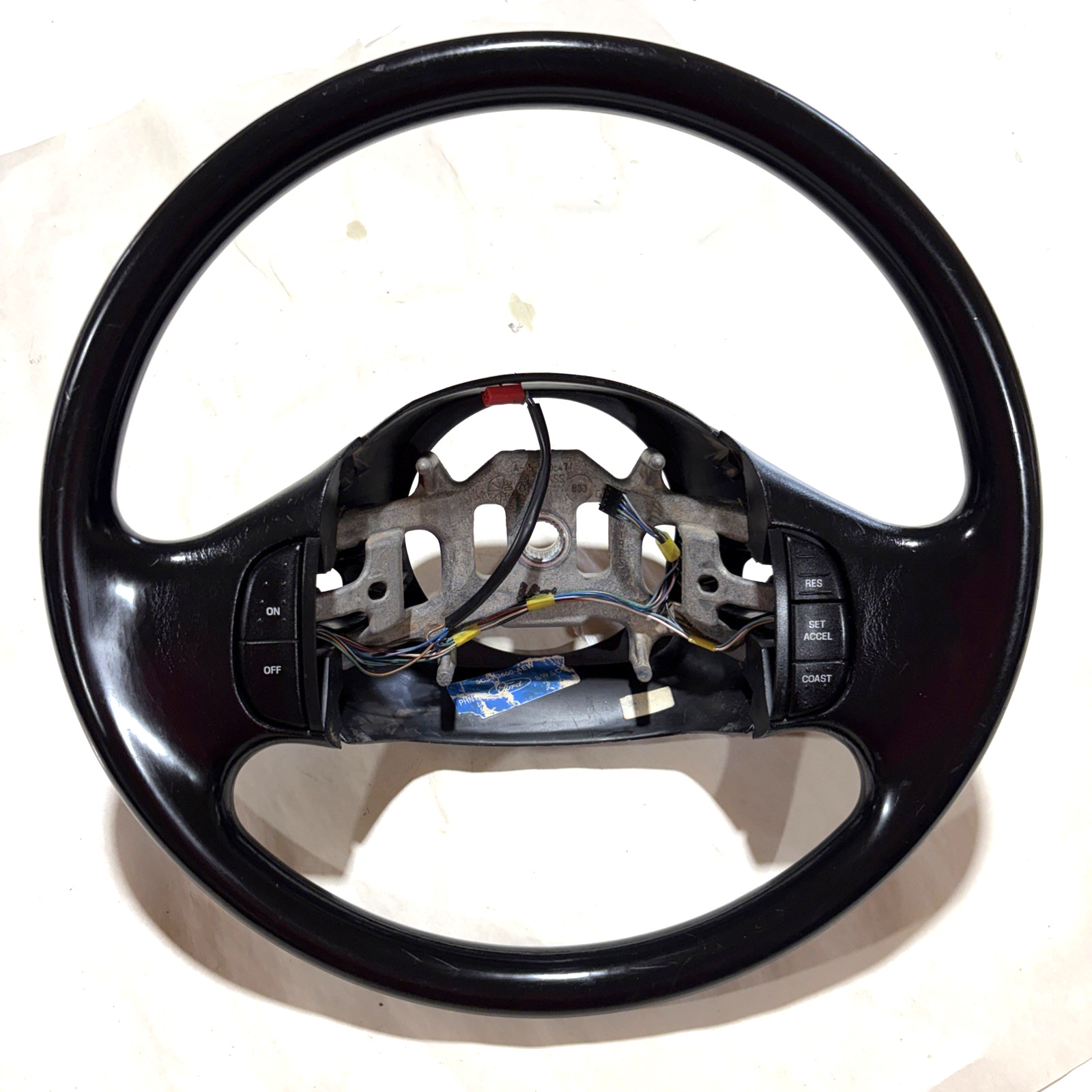 1997-2004 Ford F-Series steering wheel w/cruise control (F-150, F-250, F-350)