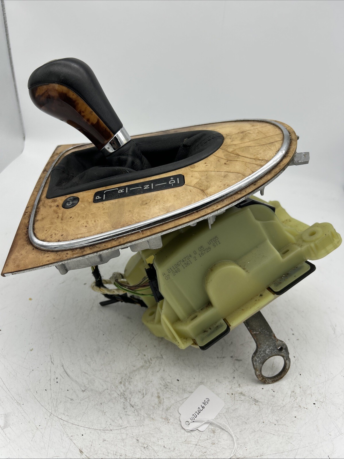 03-09 Mercedes E350 Tiptronic Shifter Assembly Gear Shift Selector A2112674724