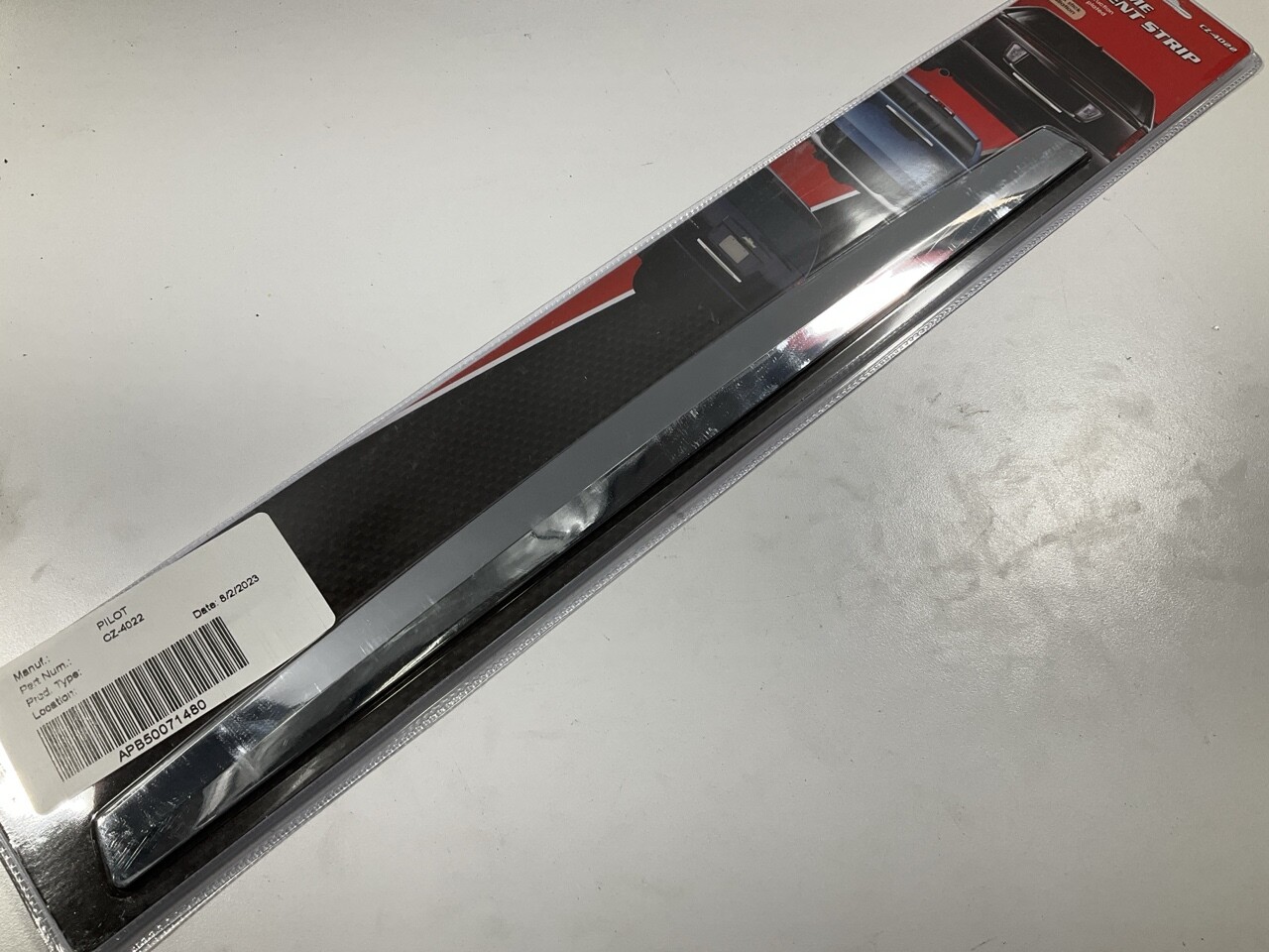 Pilot CZ-4022 Universal Chrome Bumper Strip Car Accent Pilot CZ-4022 Universal Chrome Bumper Strip Car Accent