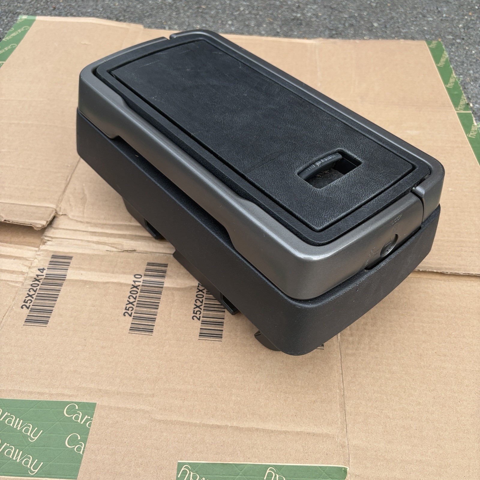09-11 Honda Element Center Console Cooler Lunchbox BOX ONLY no attachments