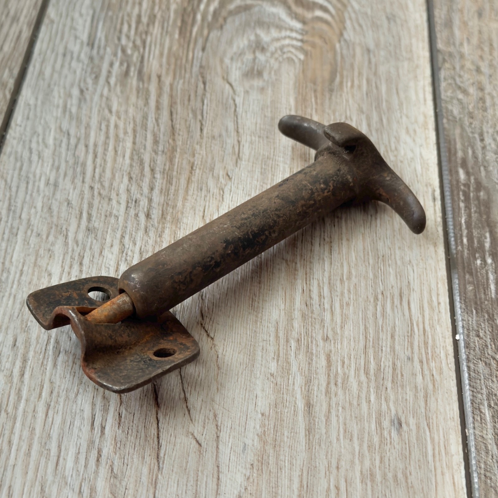 Vintage Antique 20s 30s Hood Latch Lockdown Handle Rusty Read
